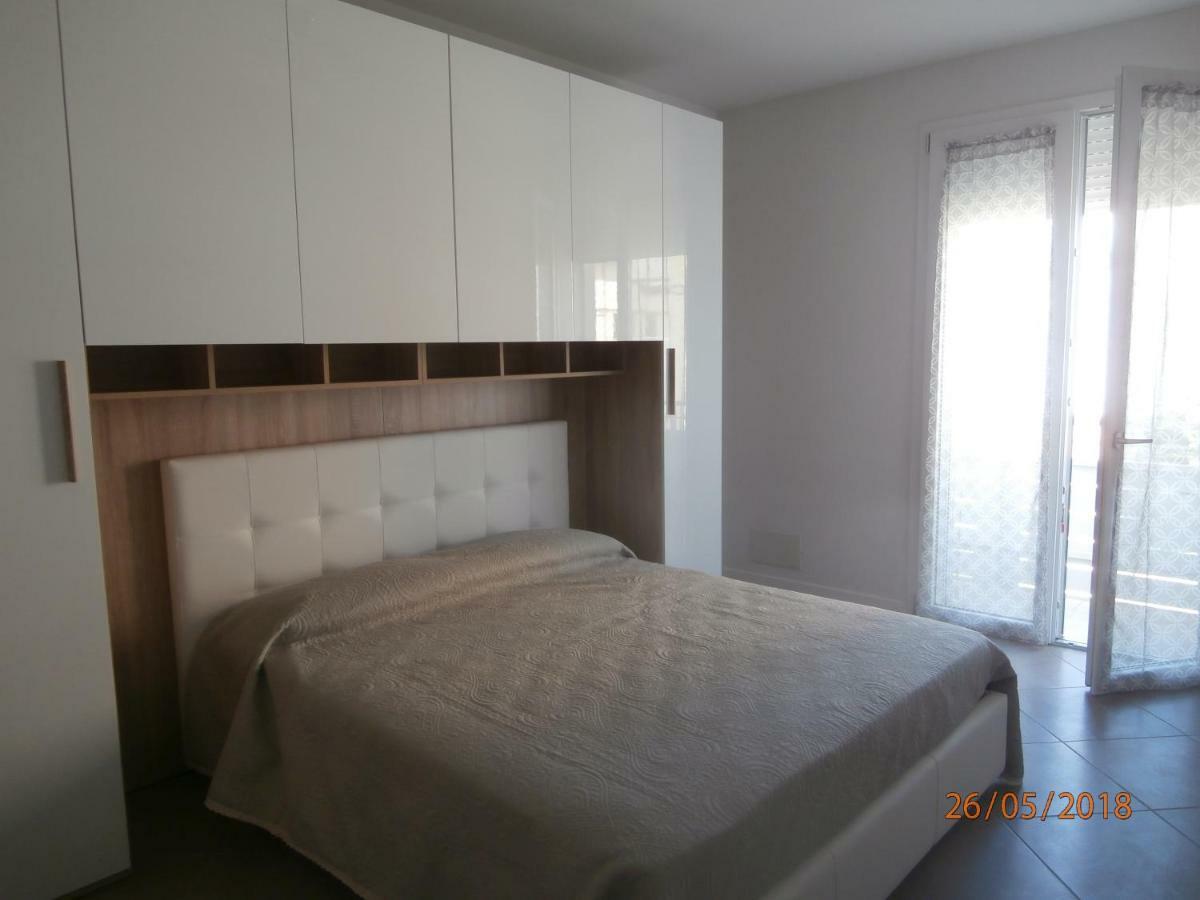 Nuovo Bilocale In Via Lagomaggio, 31 リミニ エクステリア 写真