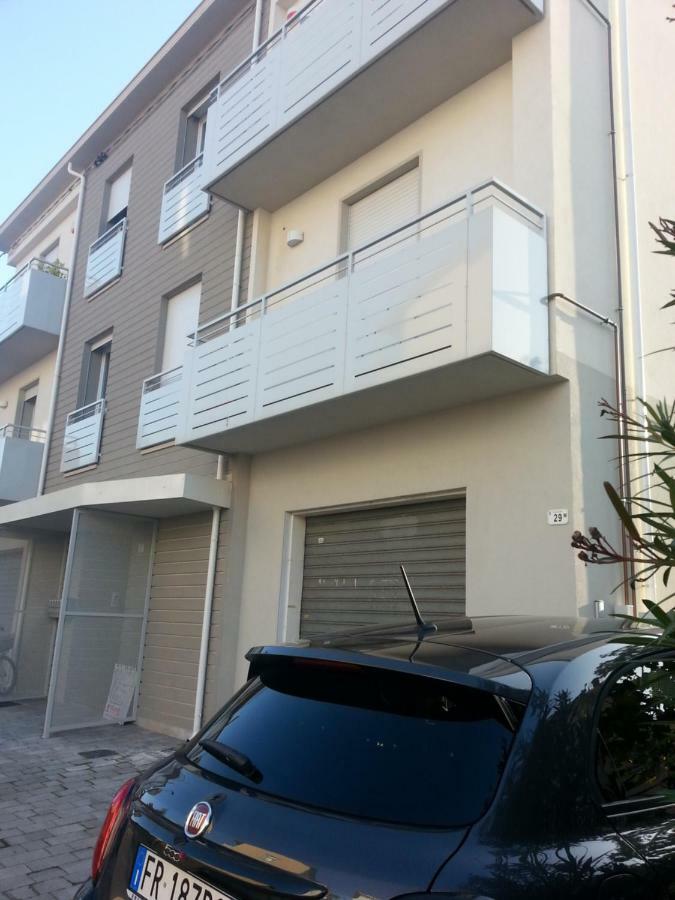 Nuovo Bilocale In Via Lagomaggio, 31 リミニ エクステリア 写真